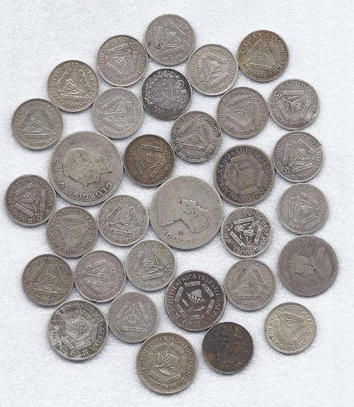 CIRCULATED - ONE BID FOR ALL (32 COINS 57.5 grams silver) NO COMBINATION