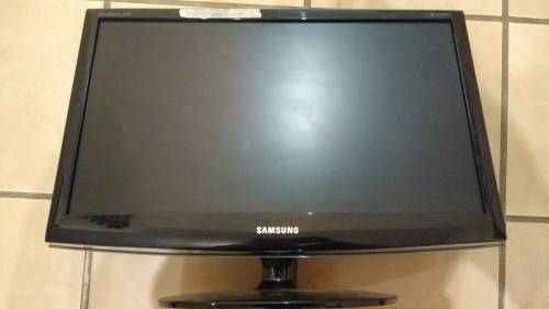 Samsung SyncMaster 2333 22" LCD Monitor (FAULTY)