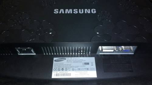 Samsung SyncMaster 2333 22" LCD Monitor (FAULTY)