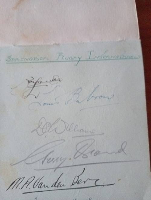 1937,9 original autographs of Springbok touring squad to New Zealand