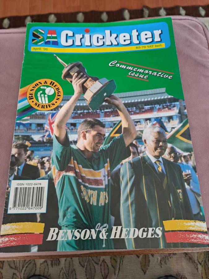 Sir Garfield Sobers original autograph in SA Cricketer commemorative issue