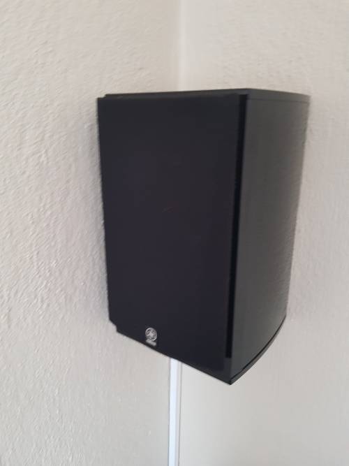 Yamaha Speaker Set (2x NS-777, 4 x NS-333, 1x NS-C444, 1x YST-SW515)