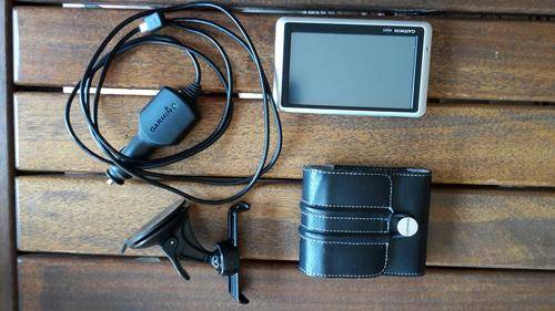 Garmin Nuvi 1300 excellent condition with extras