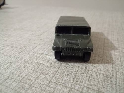 Maisto Humvee