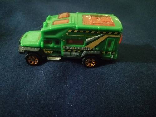 2011 Matchbox MBX Road Tripper