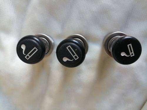 3 x Car cigarette lighters