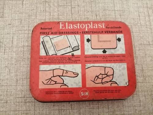 Elastoplast tin