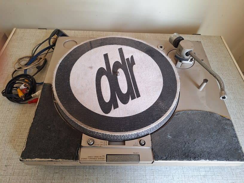 Direct Drive stereo turntable