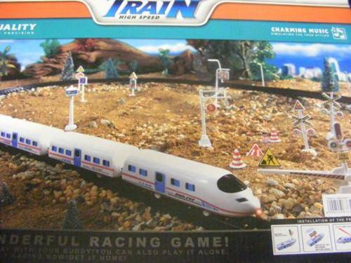 BATTERY OPERATED TRAIN ON TRACK, PERFECT X-MAS GIFT