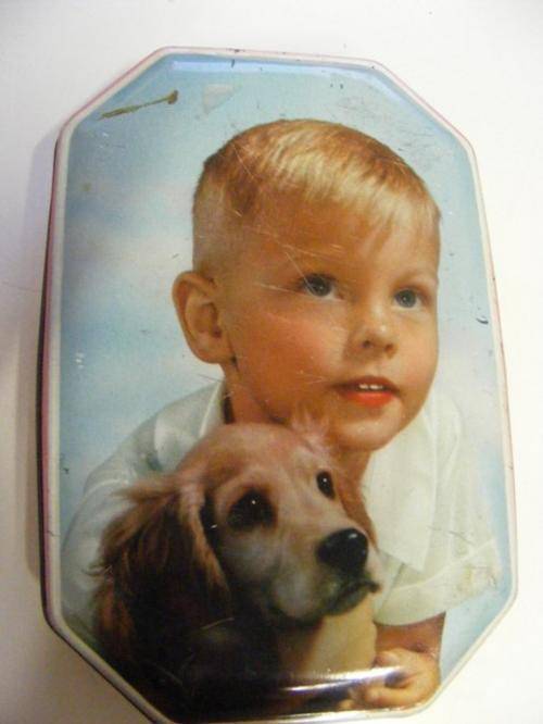 DARLING TIN WITH BOY AND DOG PICTURE