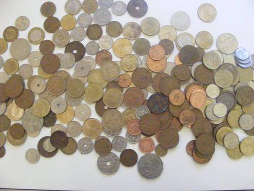 200 ++ COINS FROM ALL OVER THE WORLD