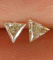 DIAMOND PAIR~Beautiful Top Light Brown Triangle VS2&VS2 Diamond Pair 0.14Tcts