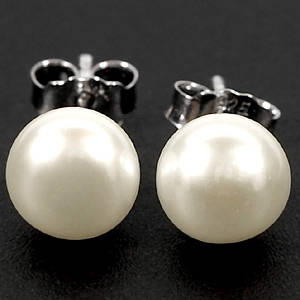 8MM WHITE FRESHWATER PEARL EARRINGS