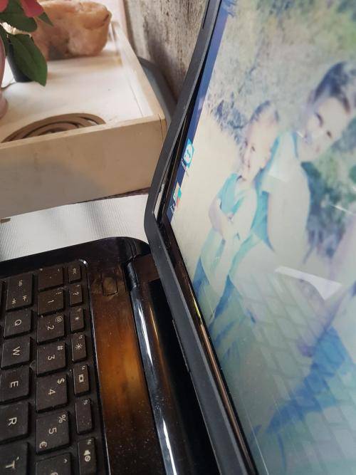 PLEASE READ - HP15 Laptop - 500GB HDD, Win 8, 2GB Memory