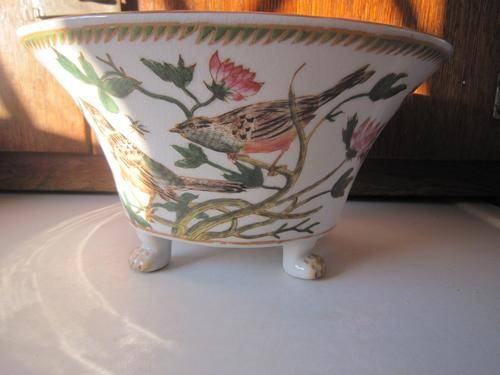 Oriental decorative porcelain bowl