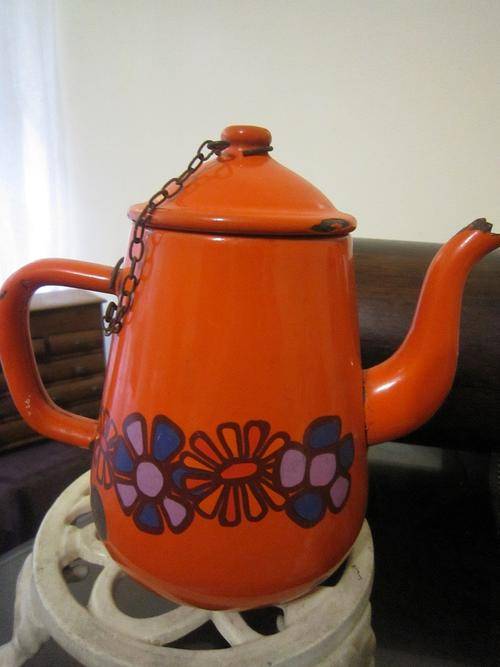 Retro swedish enamel teapot