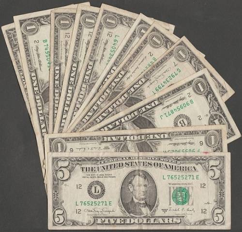 LOT OF CIRCULATED UNITED STATES OF AMERICA USA DOLLAR BANKNOTES - $16 IN TOTAL