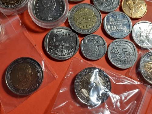 Awesome HUGE Lot Of Commemorative Coins. Various UNC Coins Included