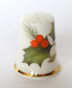St Michael THIMBLE with Holly