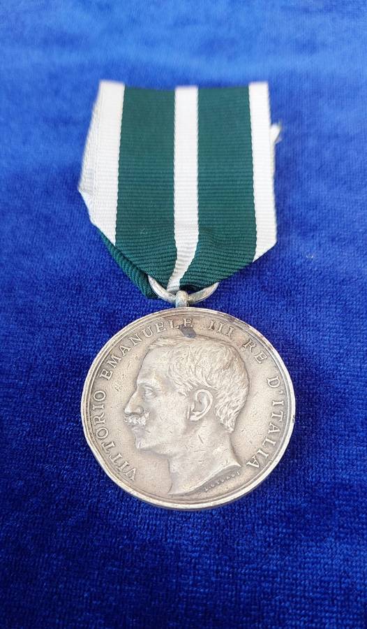 - 1908 Italy Kingdom Messina Earthquake Commemorative Medal -