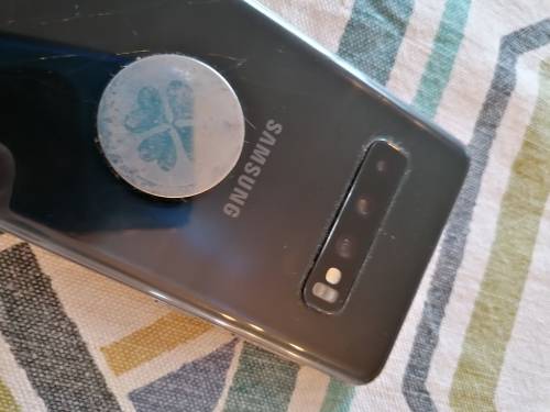 Samsung Galaxy S10 - damaged screen