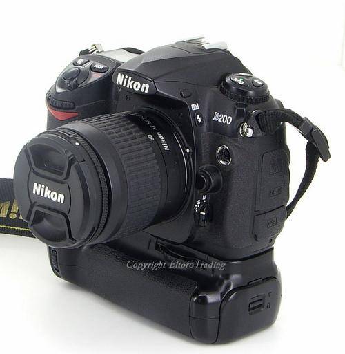 Nikon D200 with Nikon 28-80mm f/3.3-5.6G Autofocus Nikkor Zoom Lens
