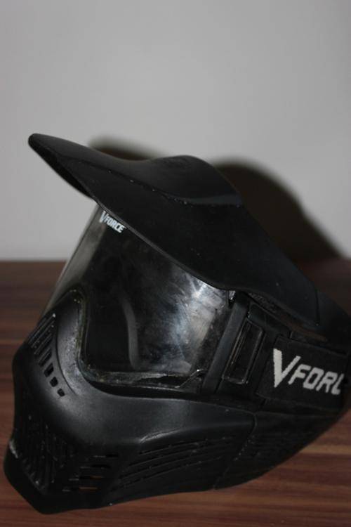 V-force mask with visor
