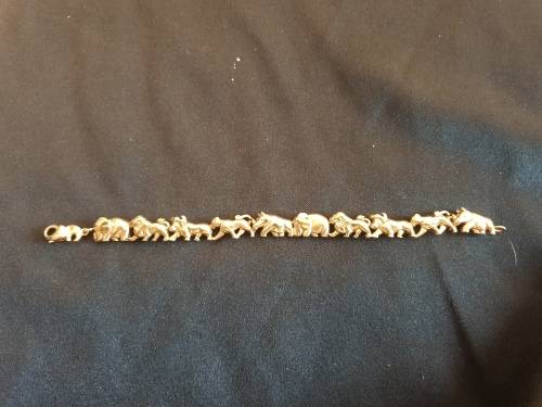 Big 5 animal bracelet solid 9ct gold