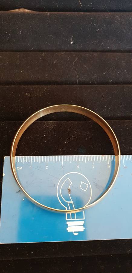 9ct solid gold bangle NWJ 10mm width