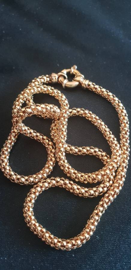 OOH SO NICE! Genuine 9ct solid gold necklace