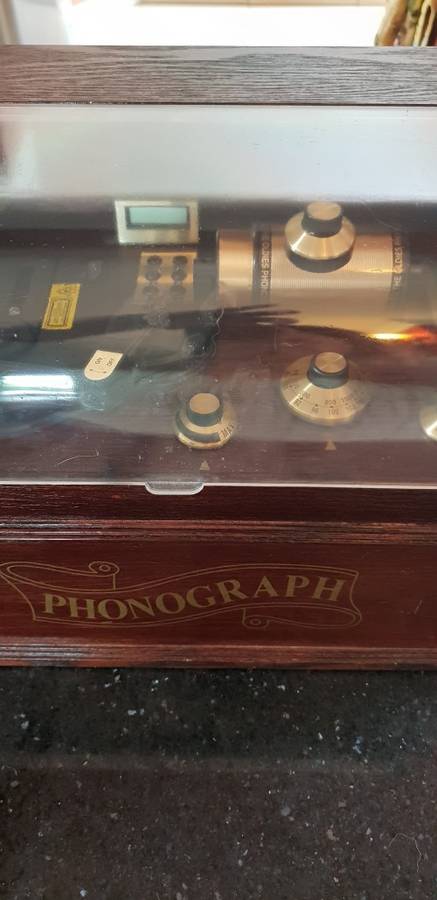 Phonograph vintage looking AM/FM/CD mini Hi-Fi system
