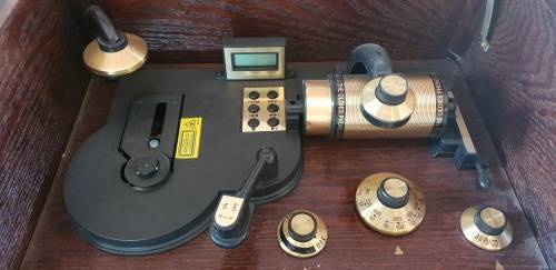 Phonograph vintage looking AM/FM/CD mini Hi-Fi system