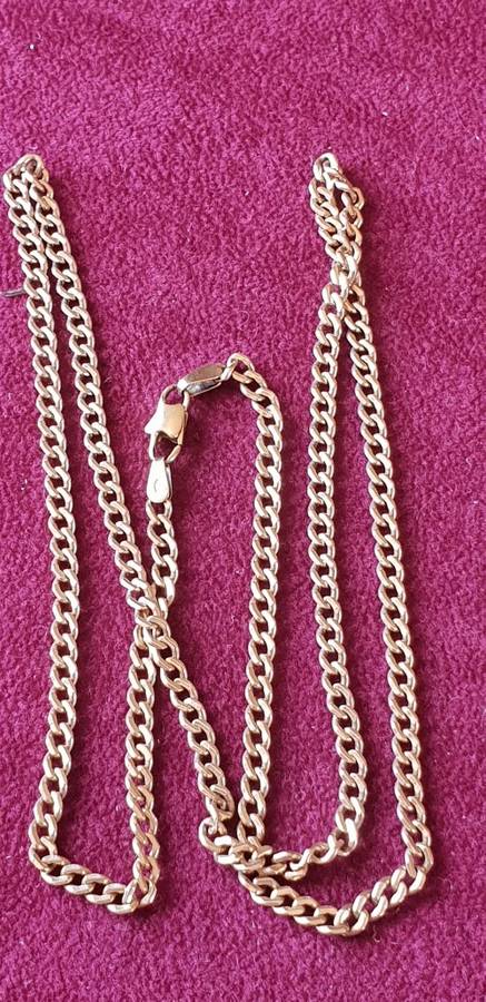 9ct Solid fairly heavy Gold Chain