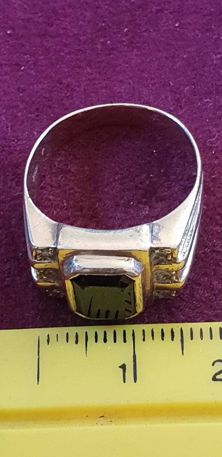 18CT GENUINE YELLOW GOLD AND SAPPHIRE AND GENUINE DIAMOND GENTS RING