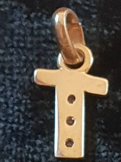 9ct gold Capital Letter `T` pendant with 3 diamonds
