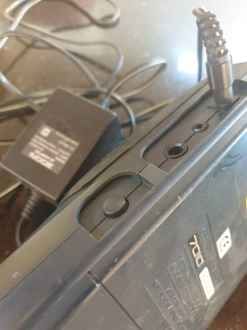 Zoom fire 7010 guitar multi effects pedal with built in amp  and Speaker and power supply