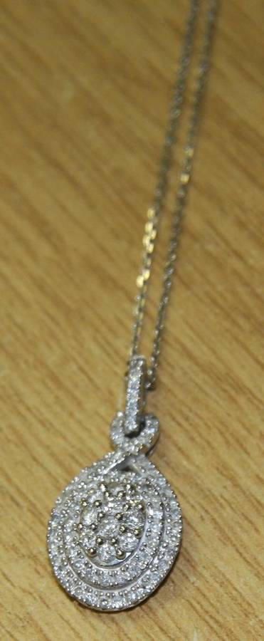 Diamond Pendant - White Gold - 3.1g