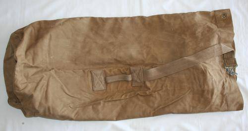 SADF-- EARLY TYPE CANVAS DUFFEL BAG -- BALSAK-- BUSH WAR ERA