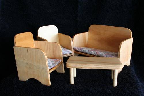 WOODEN DOLLS FURNITURE--4 PIECE--HANDMADE IMPRESSIVE!