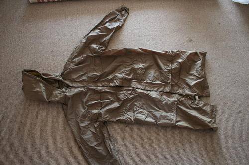 SADF NUTRIA BROWN RAINCOAT--SIZE:MEDIUM -- AS USED IN BUSH WAR