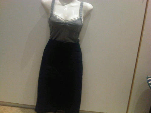 Black pencil skirt size 6/30