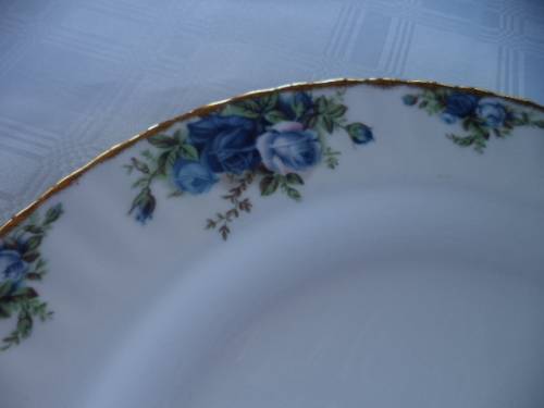 Royal Albert - Moonlight Rose - Dinner Plate