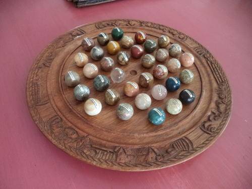 BEAUTIFUL CARVED BOARD WITH VARIOUS PRECIOUS STONES ALL NAMED