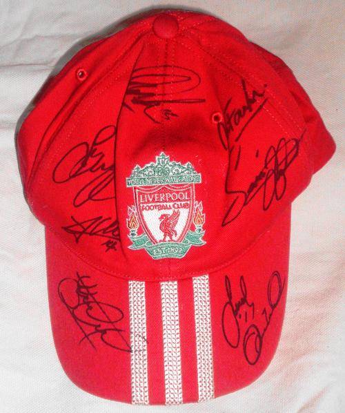 LIVERPOOL CAP SIGNED IN PERSON BY 8 PLAYERS WITH COA