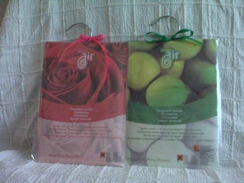 HANGING FRAGRANT SACHET FOR WARDROBES, CUPBOARDS - Apple, Strawberry, Lemon, Rose