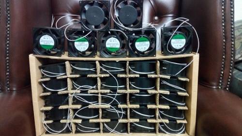 Computer internal fan. SUNON SF23080A