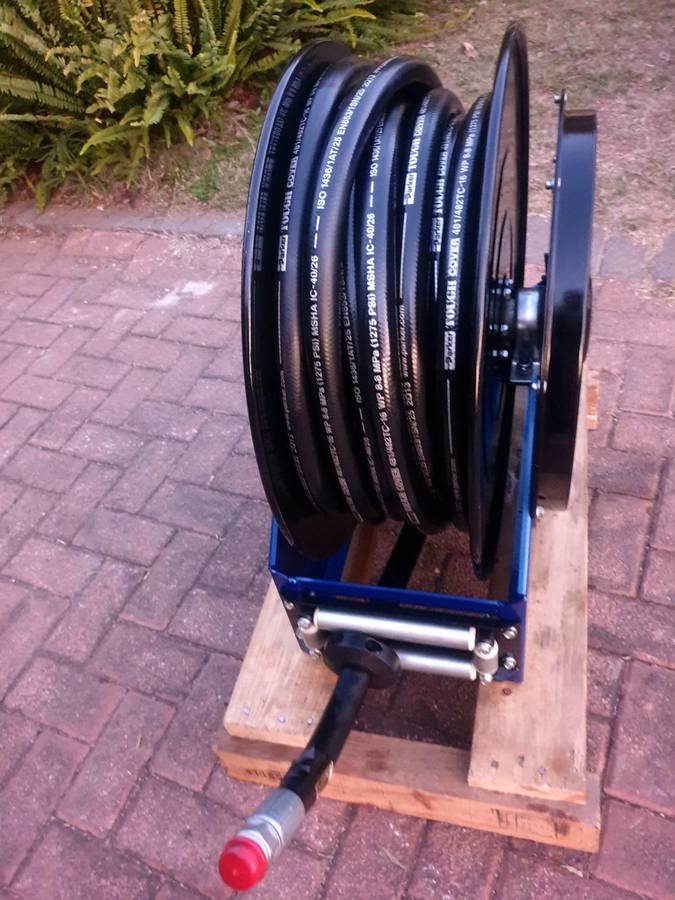 Graco HD Series Pneumatic/ Fuel/Water Spring-Driven (Hose And Reel)