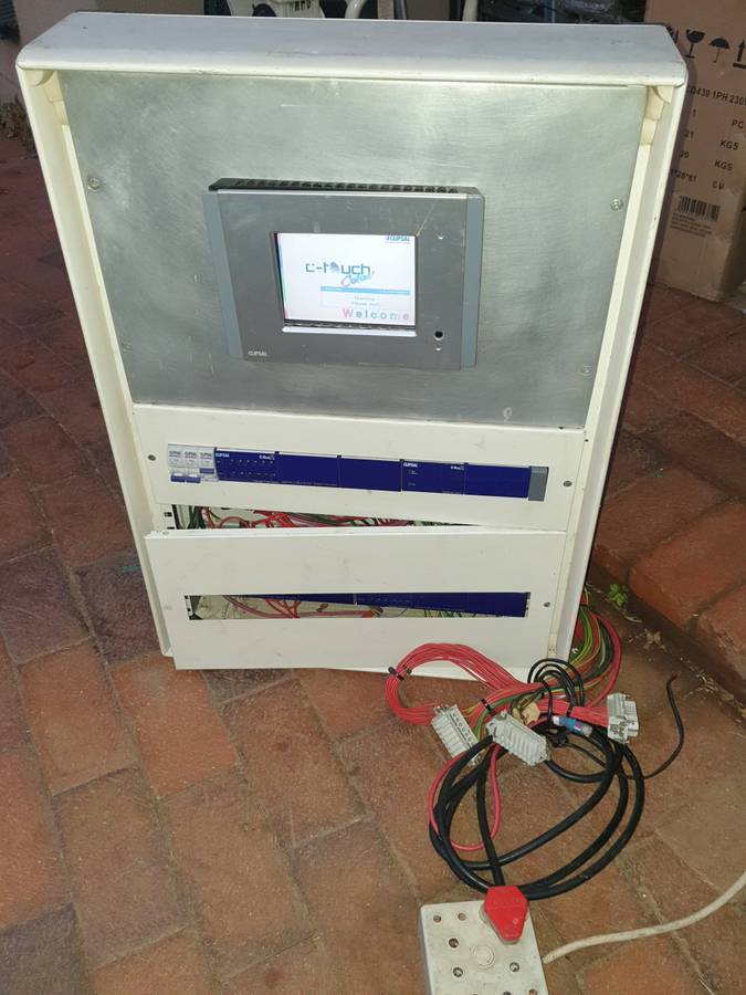 Clipsal C-touch Spectrum Colour Screen Controller