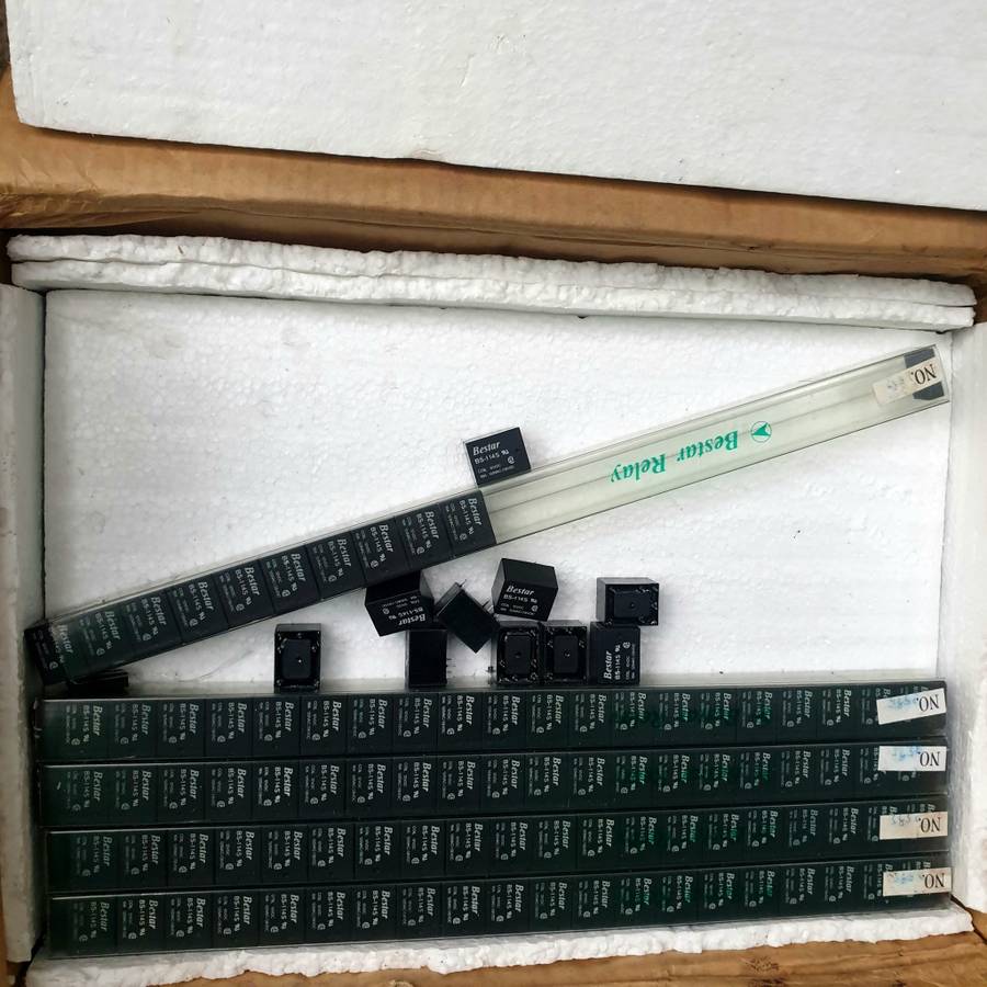 Bester (BS-114S)  5-Pin Relay Module .  10A, 120VAC/24VDC  BID PER PIECE, Not per whole tube!!!