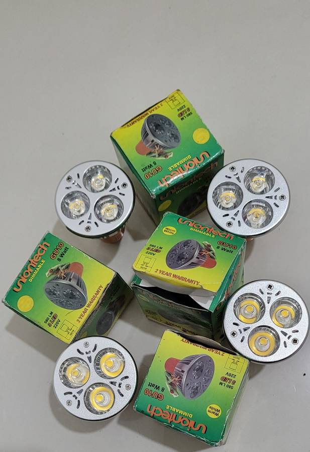 DIMMABLE UNIONTECH 8w LED Downlights GU 10 (BID PER LOT)!!